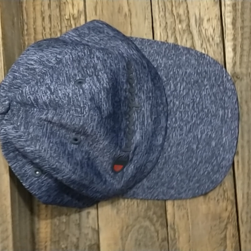 CHAMPION Logo Cap EUC - Picture 2 of 8